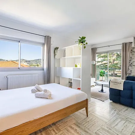 La Palmeraie Joyeux Avec Balcon, à Deux Pas De La Banane